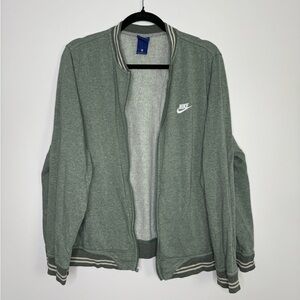 Nike varsity cott stripes jacket sizee 1X